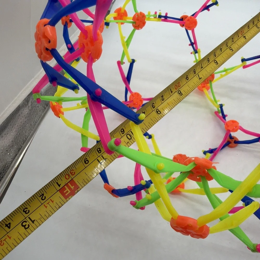 Hoberman Mini Sphere NEON Expanding 6